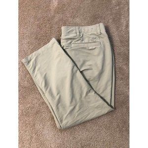 Under Armour 40x30 Loose Khaki Golf Pants
